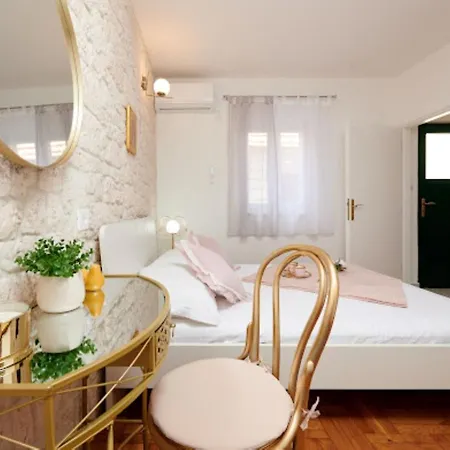 Guesthouse Ana Trogir Old Town Trogir