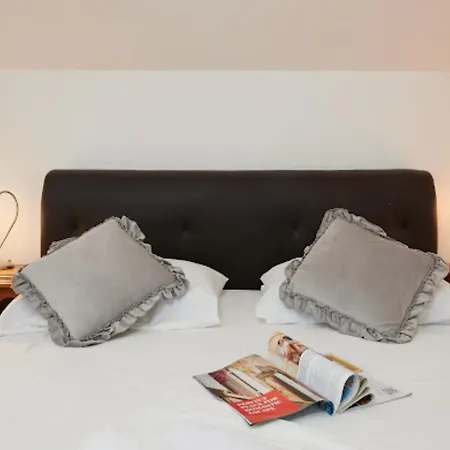 Guesthouse Ana Trogir Old Town Guest house 3*