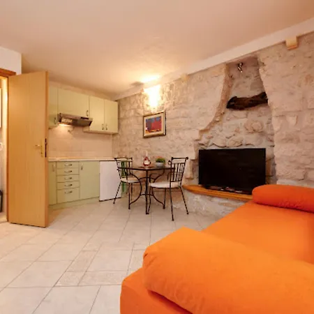 Guest house Guesthouse Ana Trogir Old Town Trogir