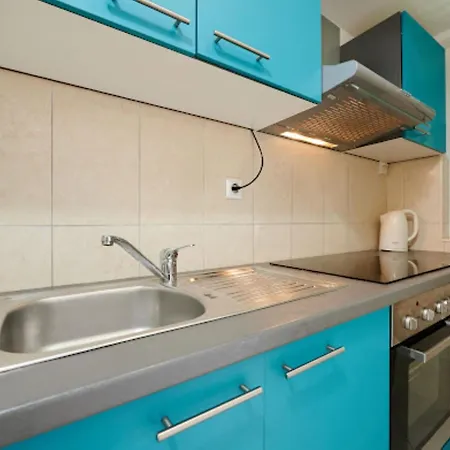 Guesthouse Ana Trogir Old Town 3*