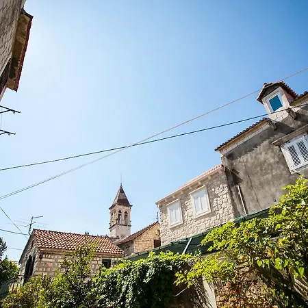 Guesthouse Ana Trogir Old Town